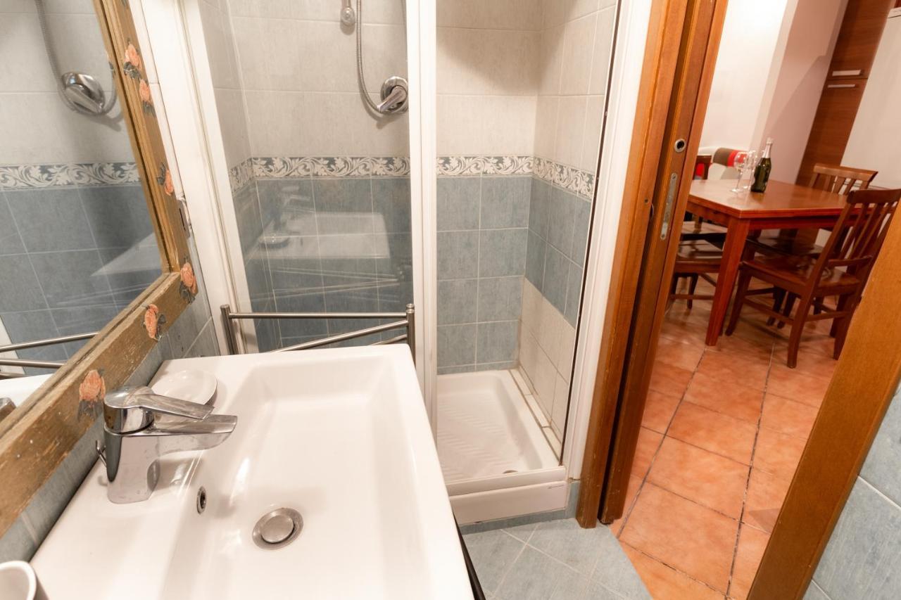 Trastevere Four Seasons Trilussa 1 Rome Exterior photo