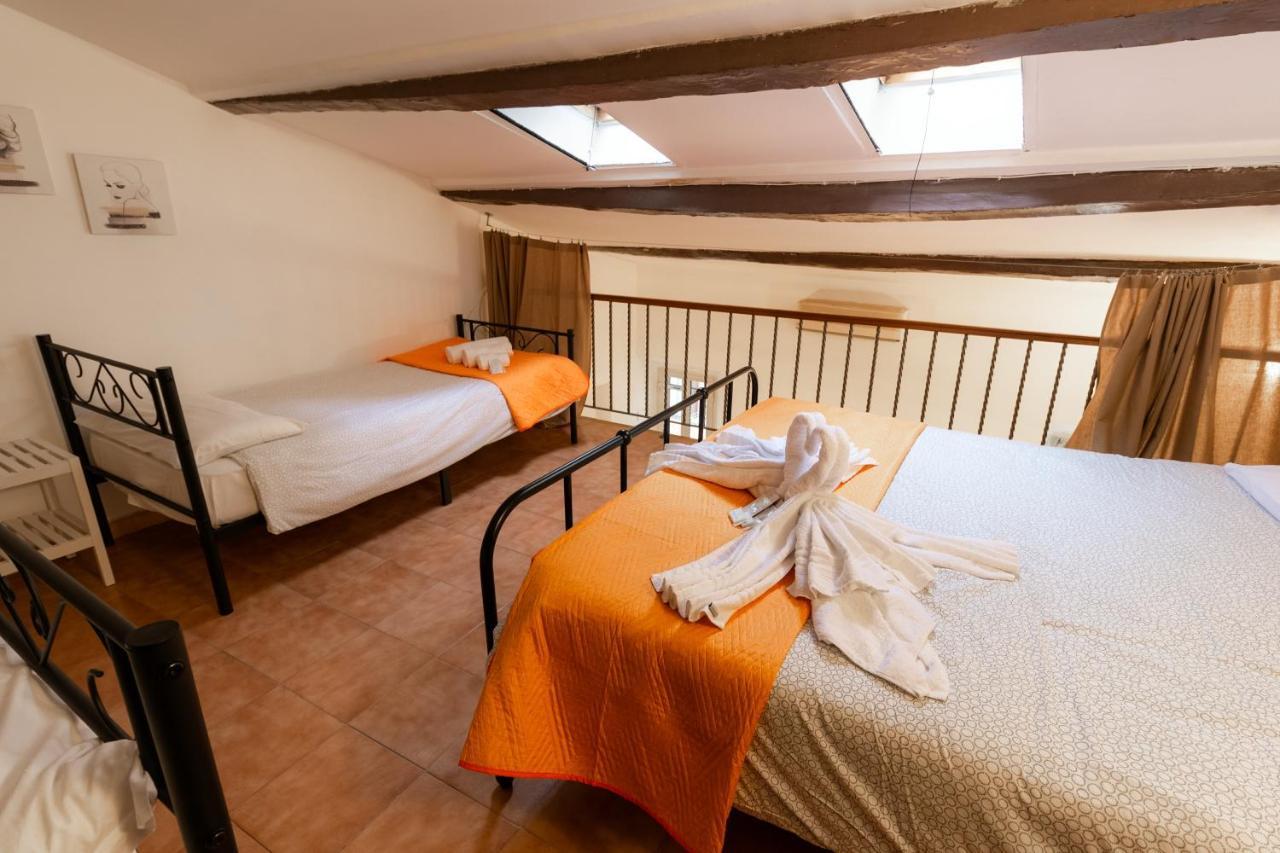 Trastevere Four Seasons Trilussa 1 Rome Exterior photo
